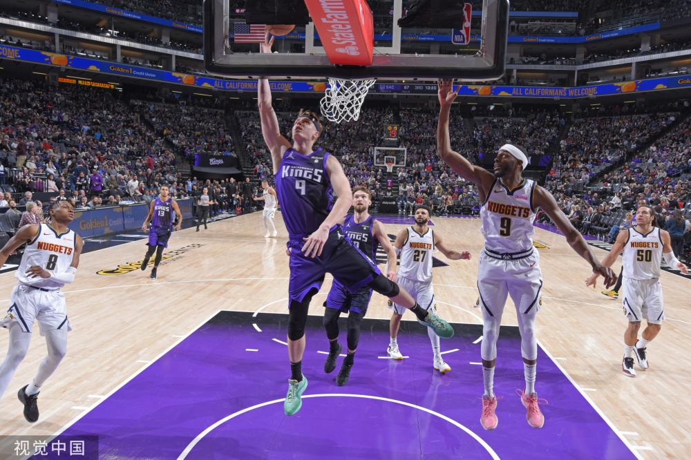 甲联赛中 甲联赛中